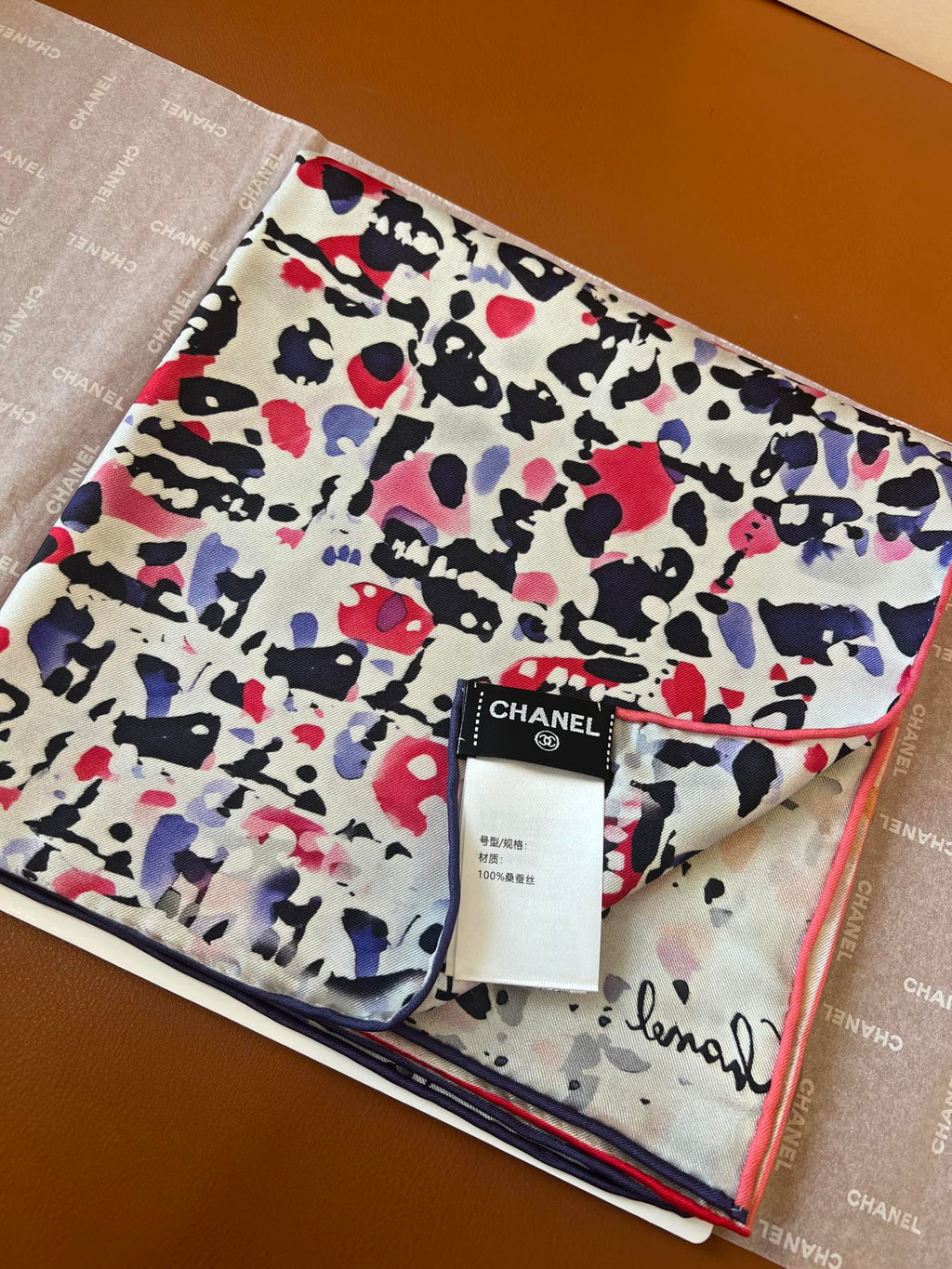 CHANEL 25S SCARF 90 IN SILK TWILL 700818