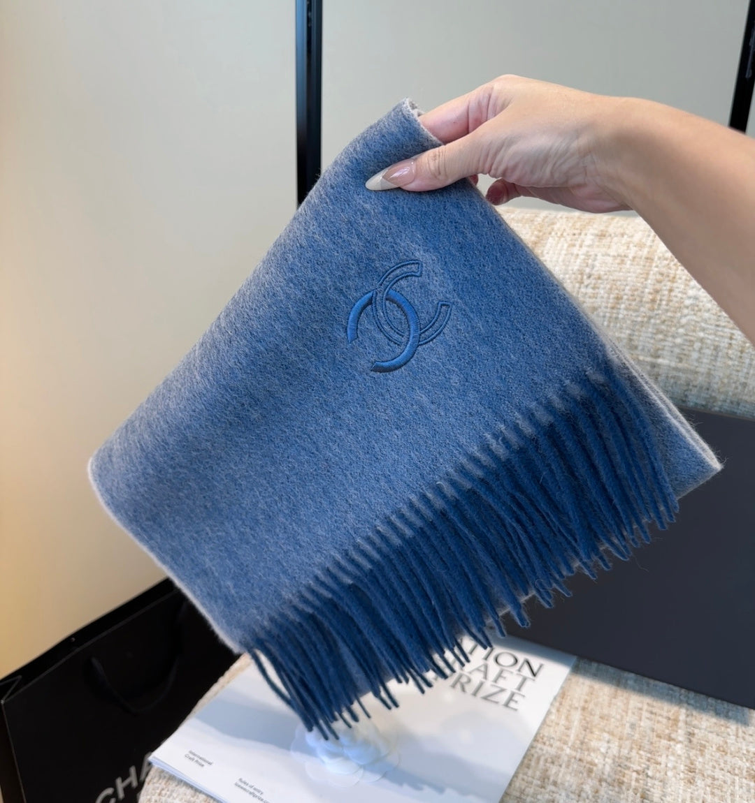 CHANEL 25S SCARF 180 IN CASHMERE 989788