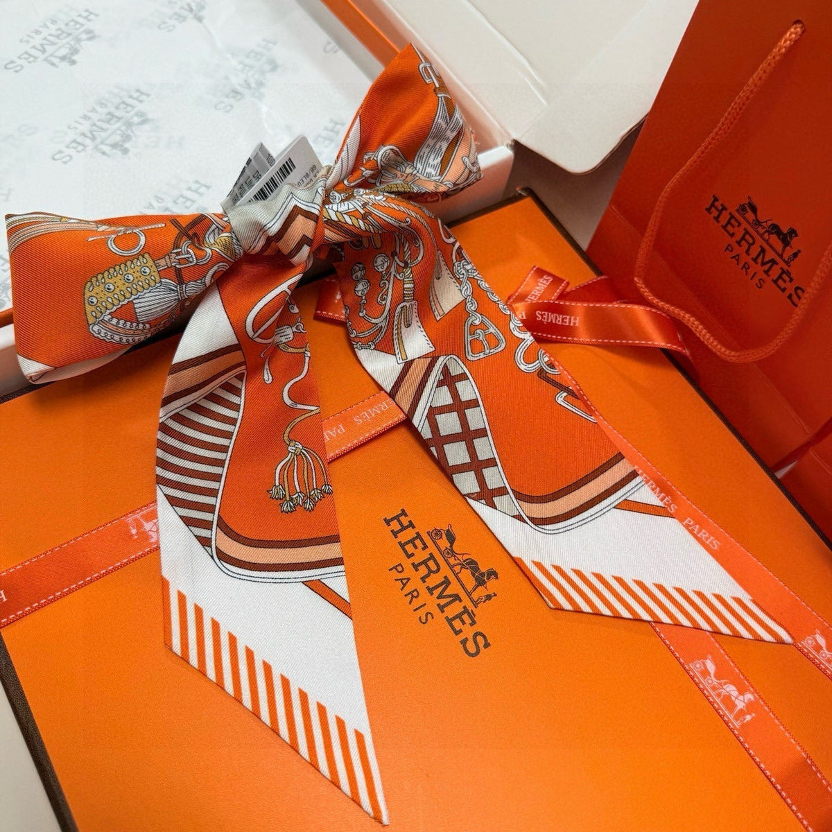 HERMES HERMES 25S SCARF 90 IN SILK 853147