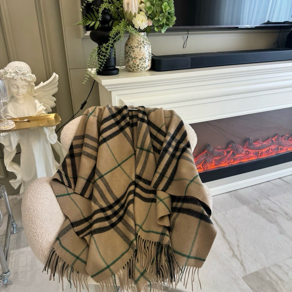 BURBERRY 25S PLAID KNITTED SCARF 153