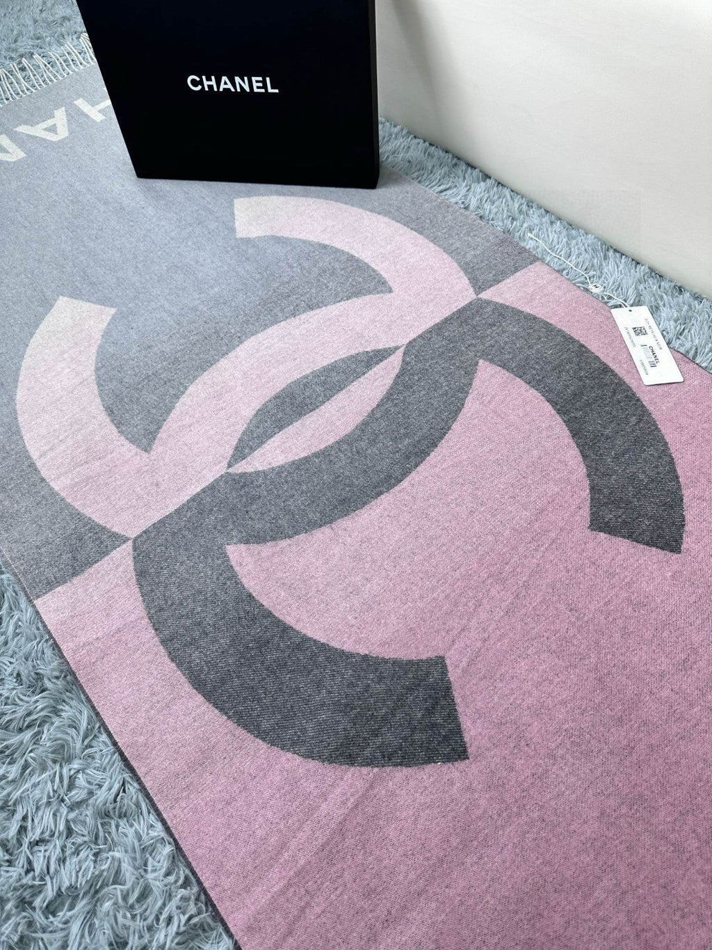 CHANEL 25S SCARF 180 IN CASHMERE 724826