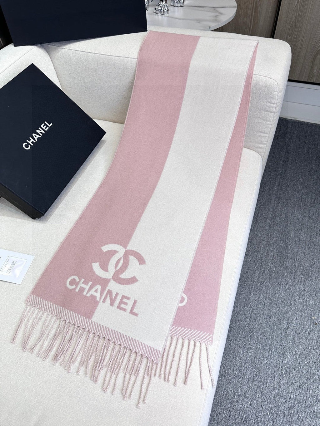 CHANEL 25S SCARF 184 IN MERINO WOOL 727322