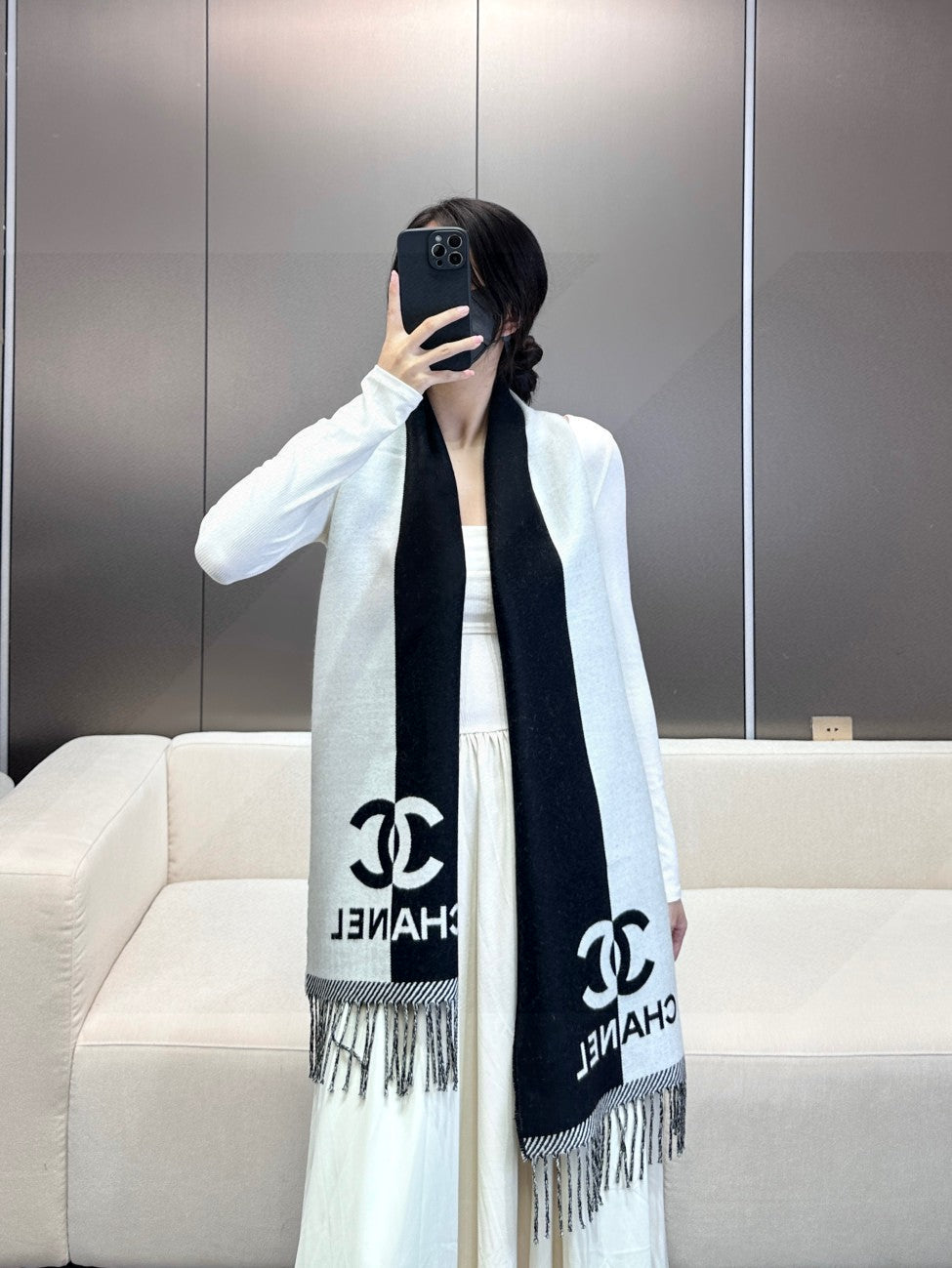 CHANEL 25S SCARF 184 IN MERINO WOOL 727324