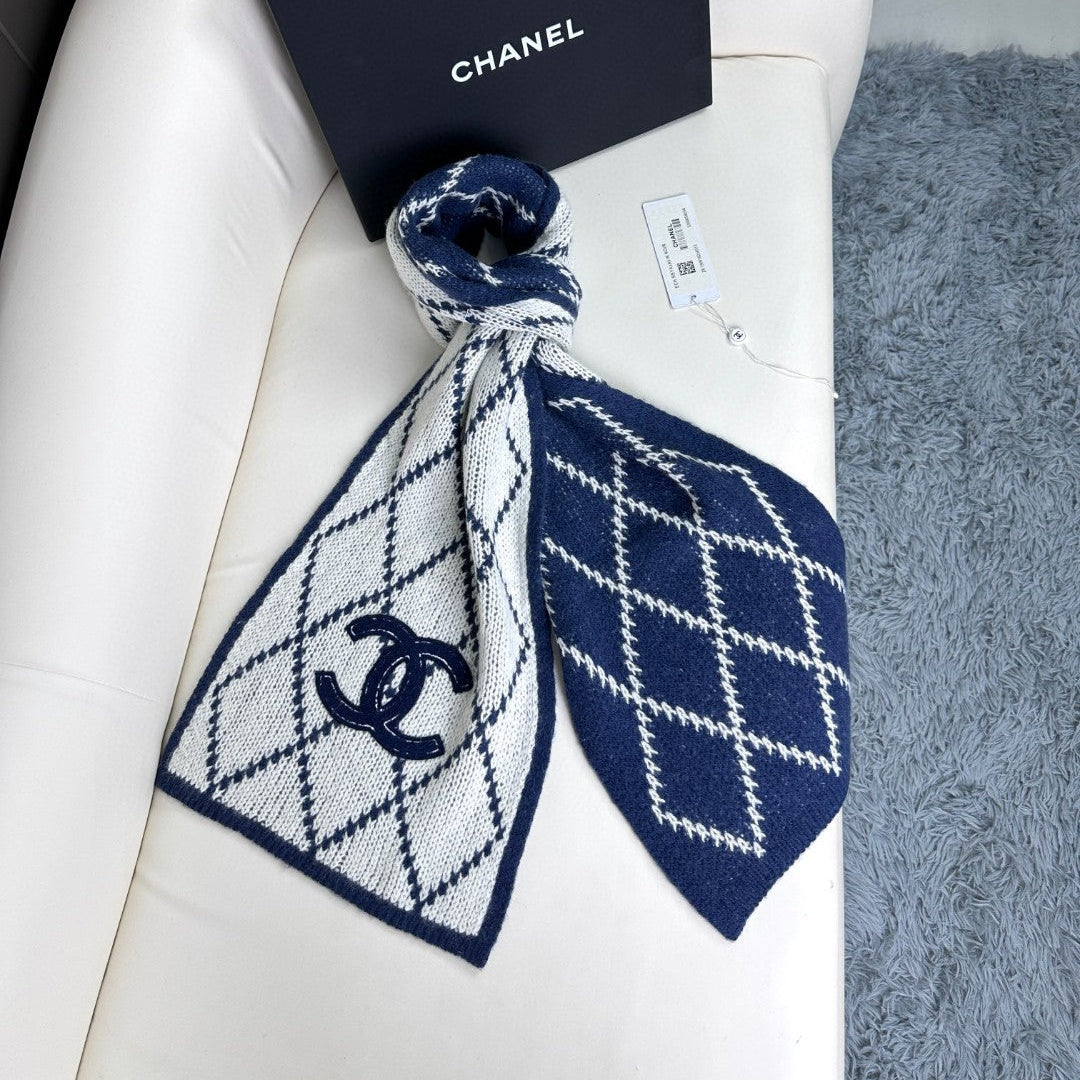CHANEL 25S SCARF 180 IN WOOL 989767